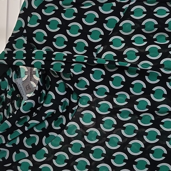 Top - Picture 4 of 4